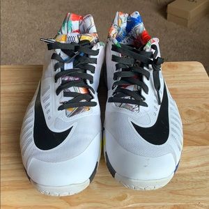 Nike Hyperlive